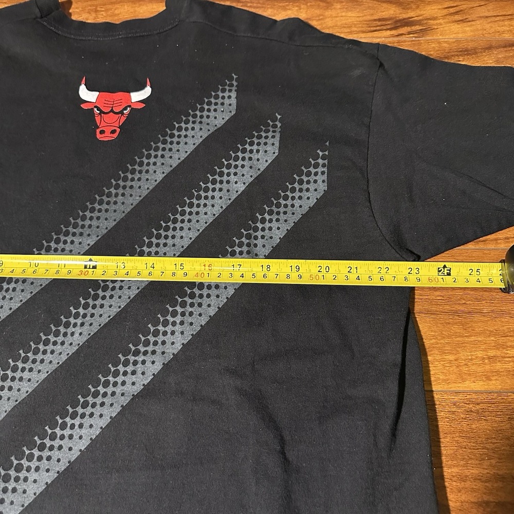 Vintage 90s Chicago Bulls Salem Sportswear AOP Black T Shirt Size XL NBA - Picture 5 of 6